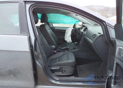 2015 Volkswagen Golf Tsi S 4-Door z USA, uszkodzony, nr VIN 3VW217AU8FM075452